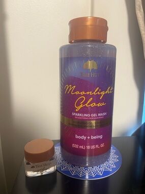 Brand Nee Tree Hut Moonlight Glow Sparkling Gel Wash and Sugar Lip Scrub